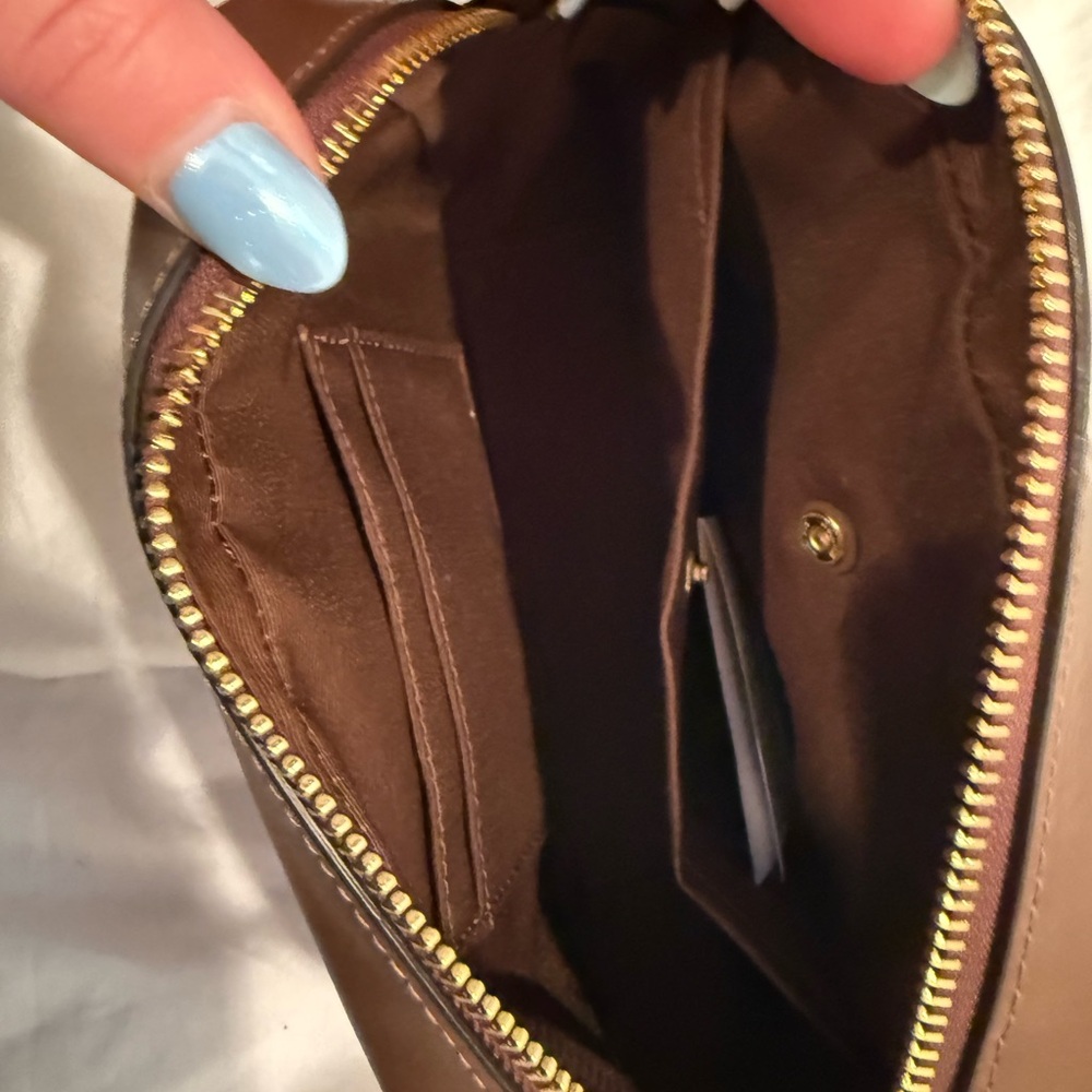 COACH camera bag - Picture 3 of 5